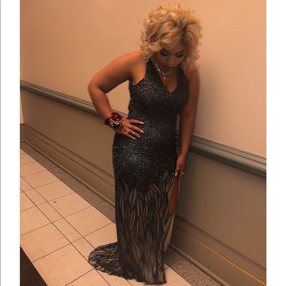 Castle contour dress